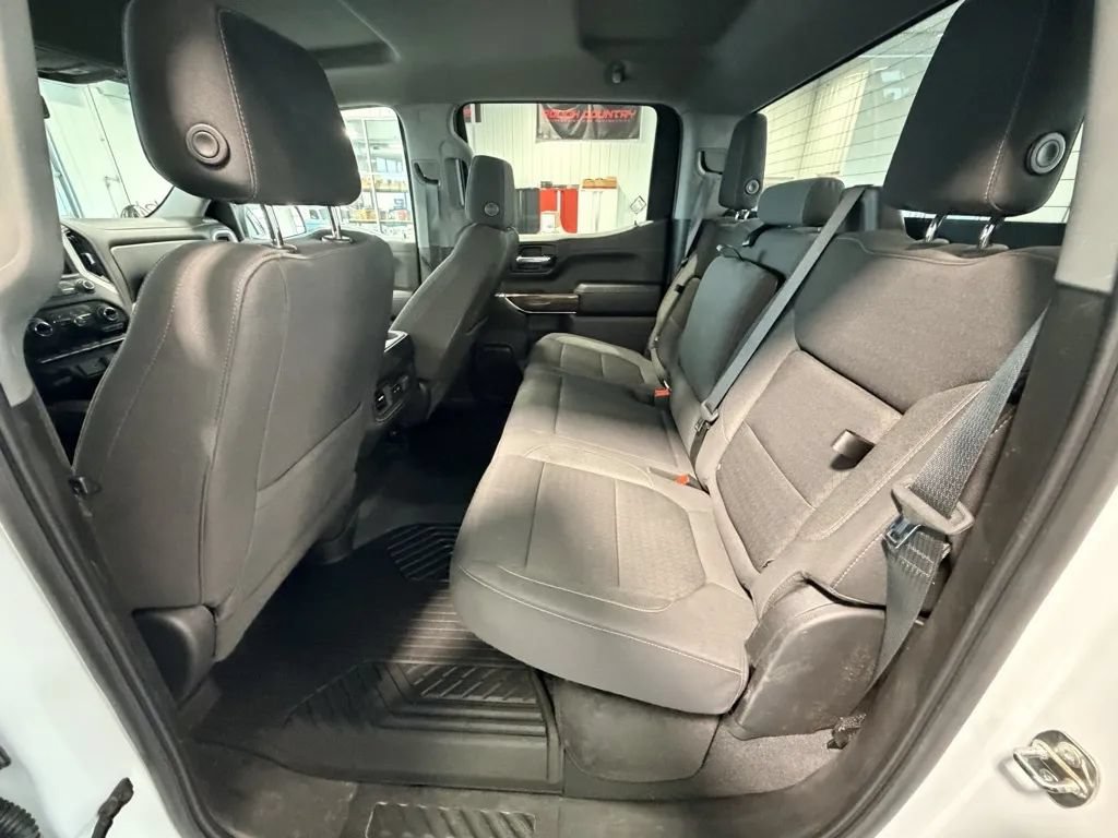 Used 2021 Chevrolet Silverado 1500 LT Trail Boss w/ LPO, Dark Essentials Package AWD/4WD image 19