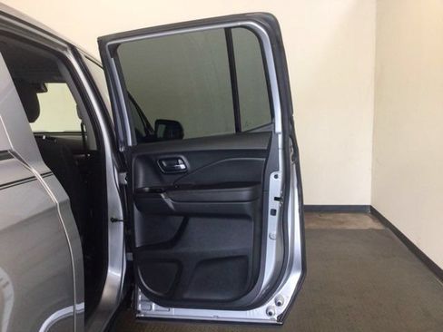 Used 2020 Honda Ridgeline Sport image 14