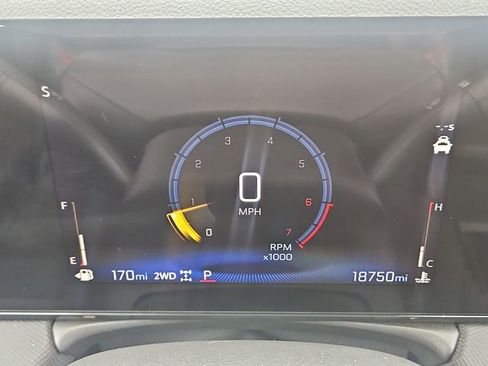 Used 2024 Chevrolet TrailBlazer RS w/ Driver Confidence Package AWD/4WD image 16