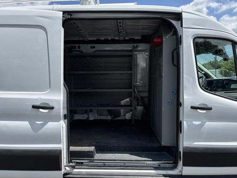 Used 2023 Ford Transit 250 Medium Roof AWD image 10