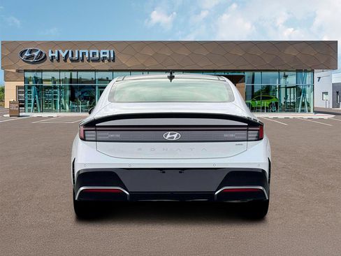 New 2026 Hyundai Sonata Limited FWD image 6