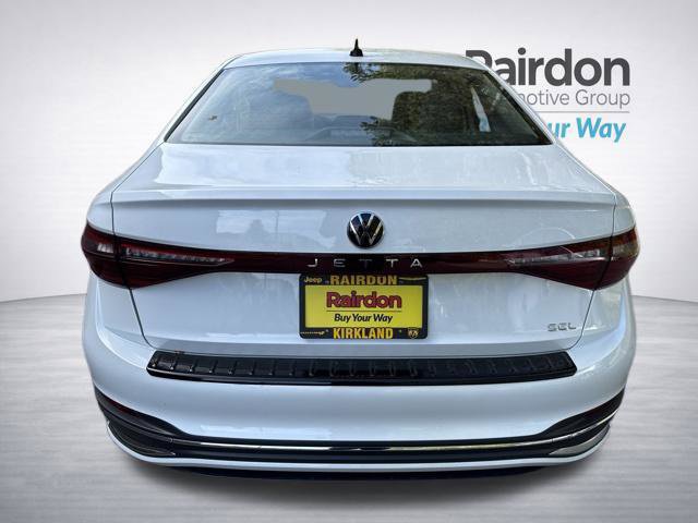 Used 2025 Volkswagen Jetta SEL FWD image 4