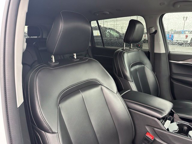 Used 2023 Jeep Grand Cherokee L Limited AWD/4WD image 32