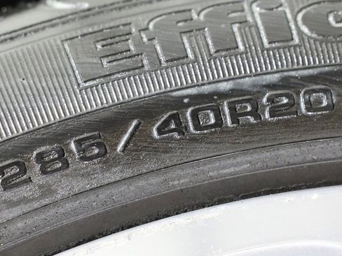 Used 2016 Rolls-Royce Wraith image 48