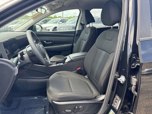 Certified 2025 Hyundai Tucson SEL FWD image 12