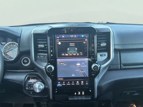 Used 2025 RAM 1500 Laramie AWD/4WD image 5