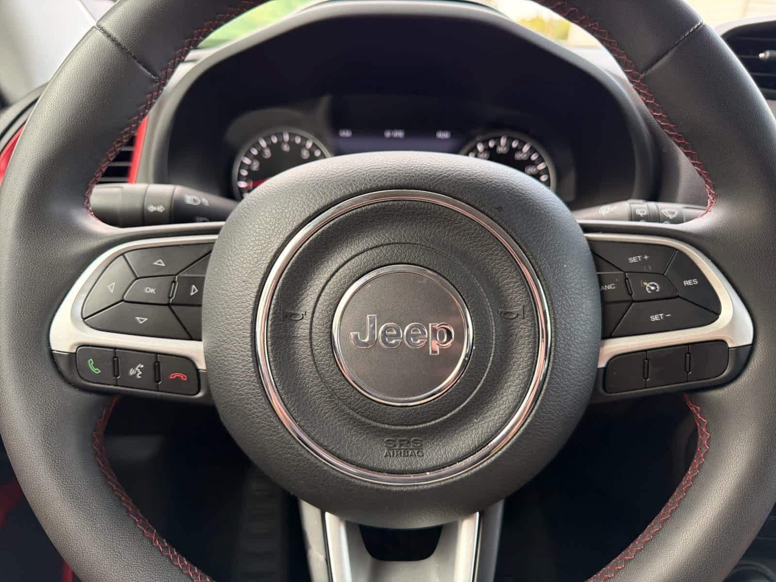 Used 2023 Jeep Renegade Trailhawk AWD/4WD image 24