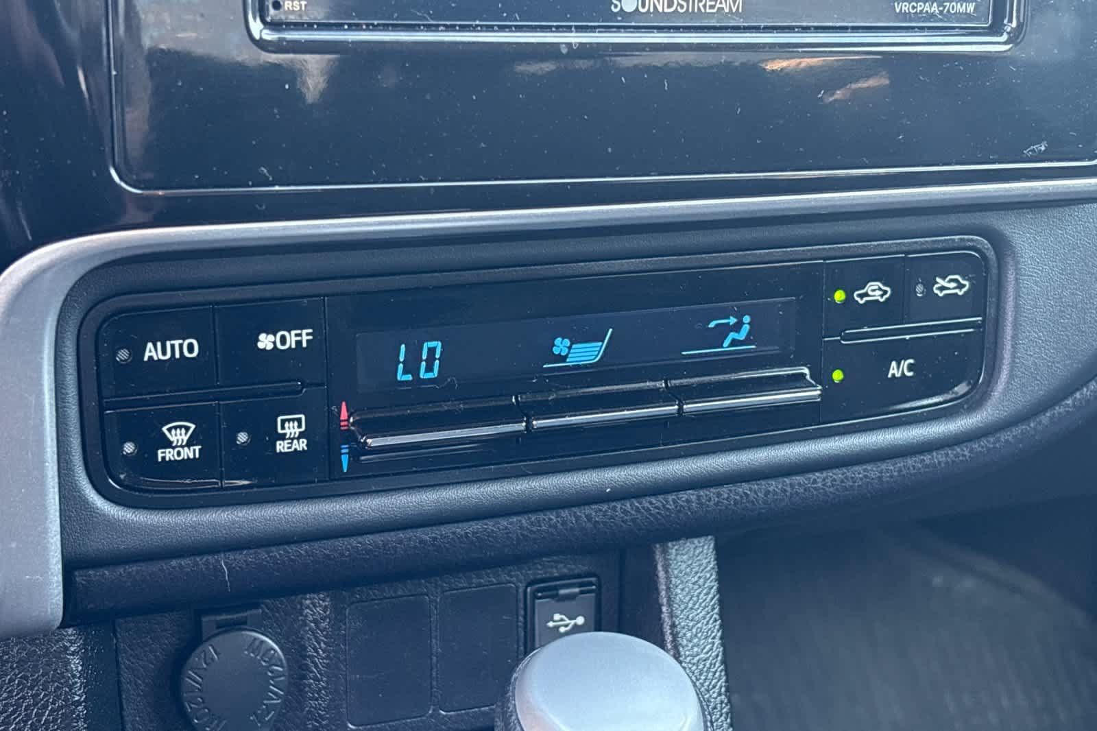Used 2019 Toyota Corolla LE FWD image 21