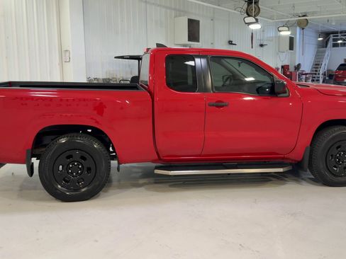 Used 2022 Nissan Frontier S w/ Technology Package image 2