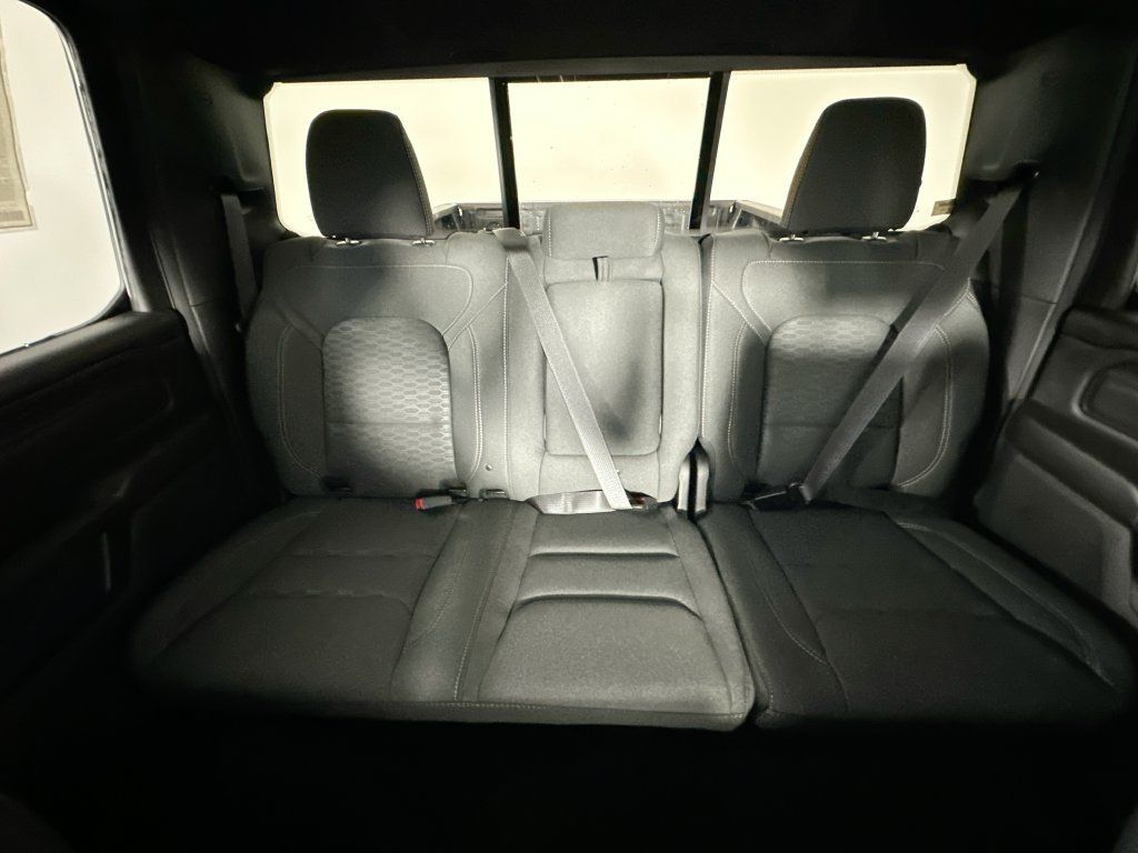 New 2026 RAM 1500 Express AWD/4WD image 10