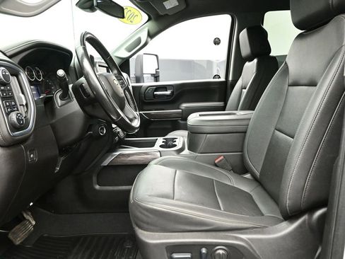 Used 2022 Chevrolet Silverado 2500 LTZ w/ LTZ Plus Package image 13