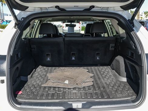 Certified 2022 Subaru Outback Limited XT image 29