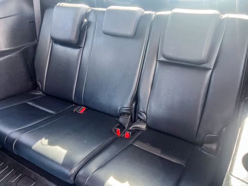 Used 2014 Toyota Highlander Limited Platinum image 18