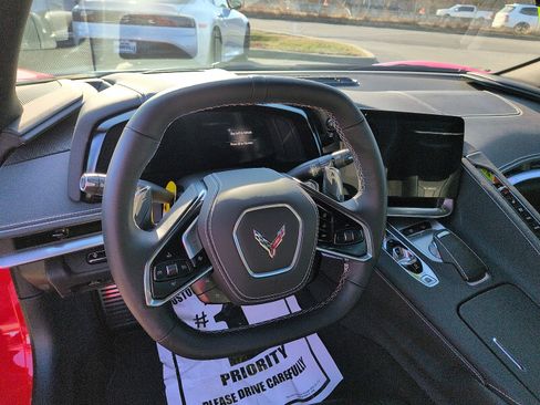 Used 2025 Chevrolet Corvette Stingray Preferred Cpe w/ Battery Protection Package image 8