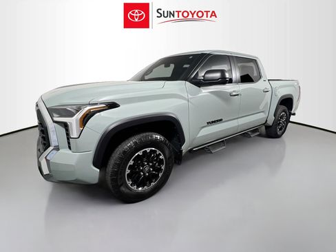 Used 2025 Toyota Tundra SR5 w/ TRD Off-Road Package AWD/4WD image 9