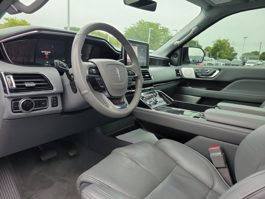 Certified 2019 Lincoln Navigator Reserve AWD/4WD image 21
