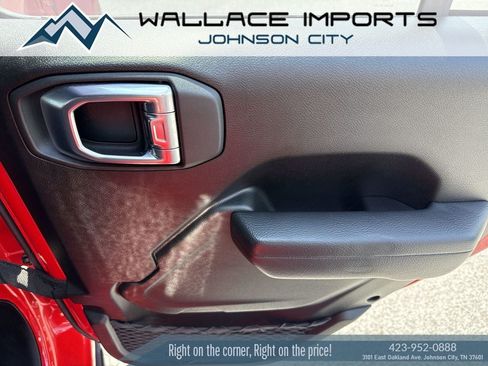 Used 2024 Jeep Wrangler Unlimited w/ Convenience Group AWD/4WD image 44