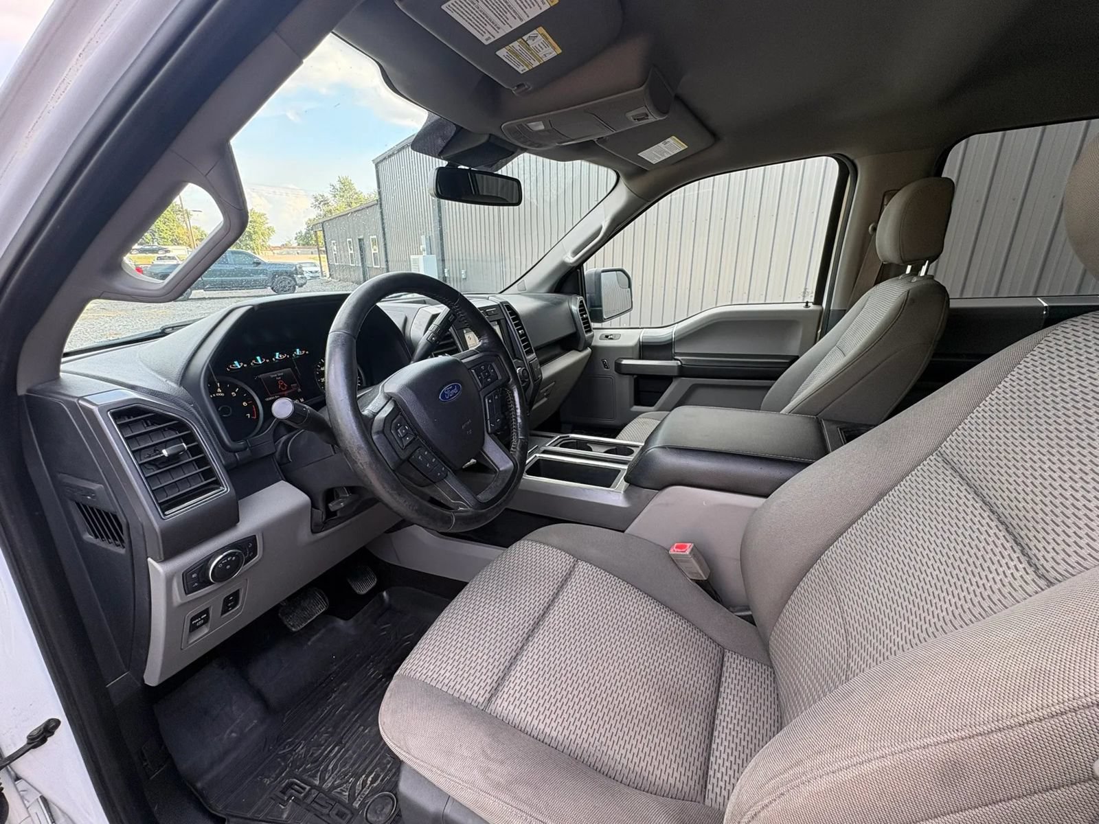 Used 2019 Ford F150 XLT w/ Equipment Group 302A Luxury AWD/4WD image 9