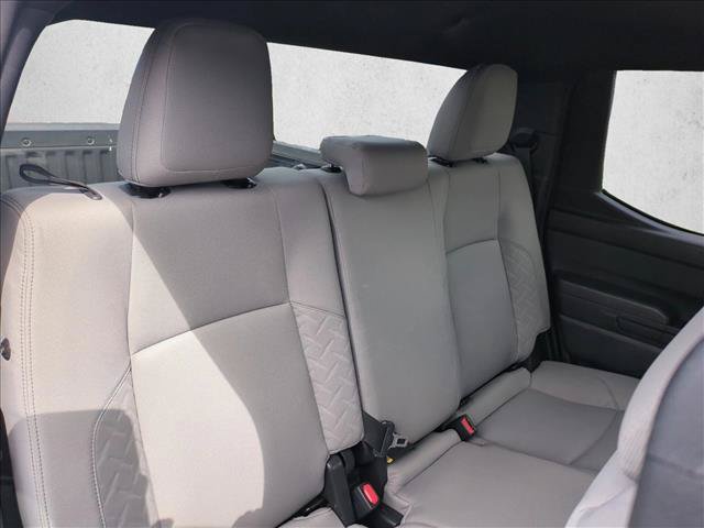 Used 2025 Toyota Tacoma SR5 AWD/4WD image 18