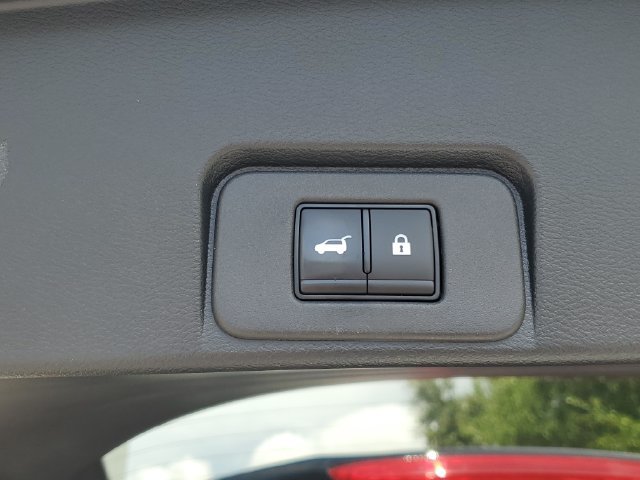 Certified 2025 Nissan Rogue SL w/ SL Premium Package FWD image 11