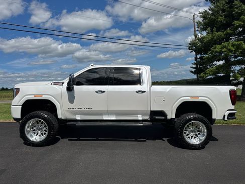 Used 2023 GMC Sierra 2500 Denali AWD/4WD image 3