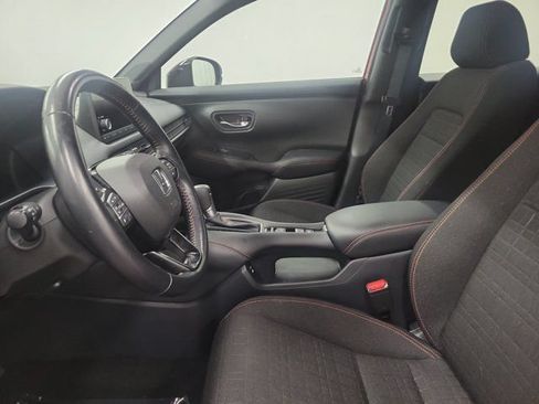 Certified 2025 Honda HR-V Sport image 18