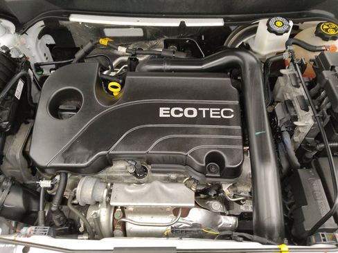 Used 2022 Chevrolet Equinox LT w/ Driver Convenience Package image 30