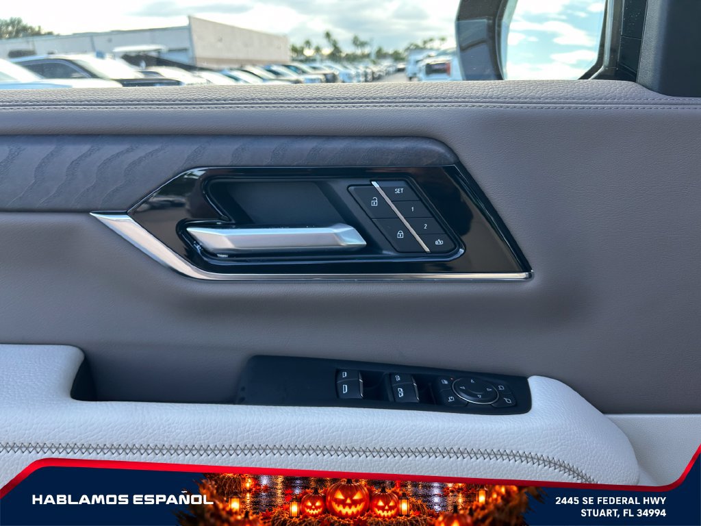 New 2026 GMC Yukon Denali w/ Denali Reserve Package AWD/4WD image 21