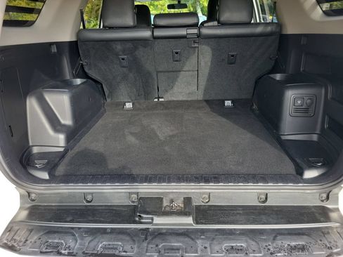 Used 2015 Toyota 4Runner SR5 RWD image 30