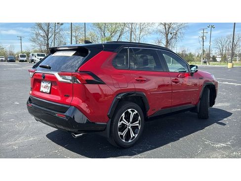 Certified 2022 Toyota RAV4 XSE w/ Premium Package AWD/4WD image 10