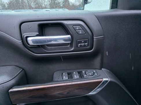 Used 2021 GMC Sierra 1500 SLT image 26