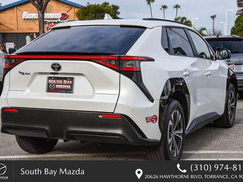 Used 2023 Toyota bZ4X XLE w/ Weather Package image 8