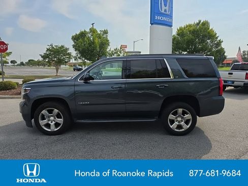 Used 2020 Chevrolet Tahoe LT w/ Luxury Package AWD/4WD image 2