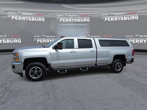 Used 2016 Chevrolet Silverado 2500 LT w/ LT Convenience Package AWD/4WD image 4