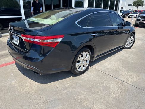 Used 2015 Toyota Avalon XLE FWD image 5