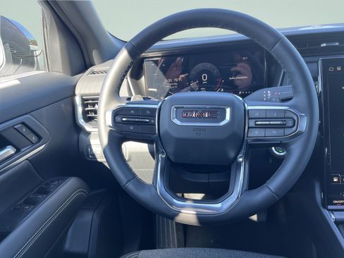 New 2026 GMC Terrain Elevation w/ Black Edition AWD/4WD image 13