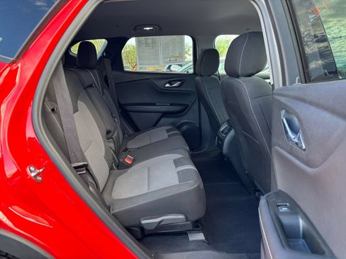 Used 2025 Chevrolet Blazer LT FWD image 22