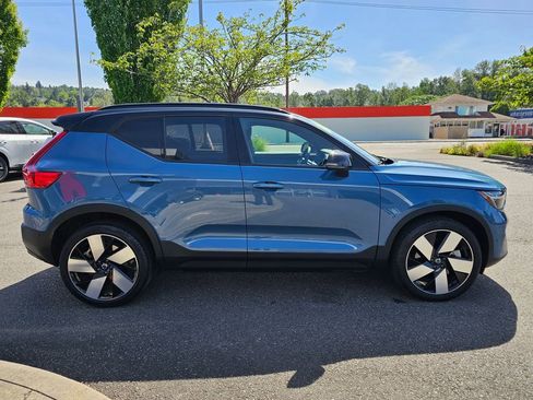 Used 2023 Volvo XC40 Recharge Ultimate AWD/4WD image 4
