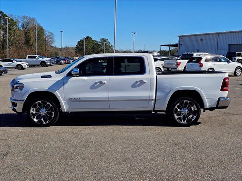 Used 2022 RAM 1500 Limited AWD/4WD image 14