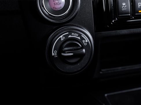 Used 2023 Nissan Titan PRO-4X w/ Off Road Protection Package image 24