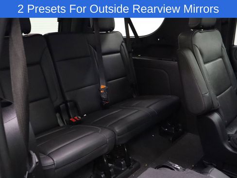Used 2024 GMC Yukon XL Denali AWD/4WD image 24