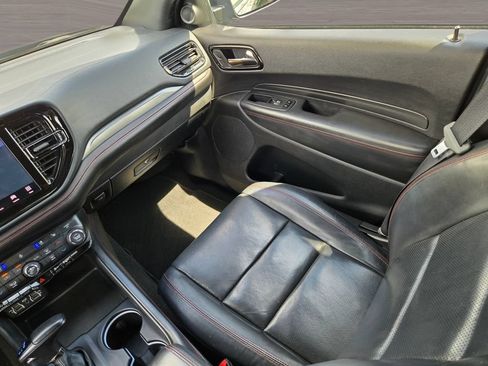 Used 2024 Dodge Durango GT RWD image 16