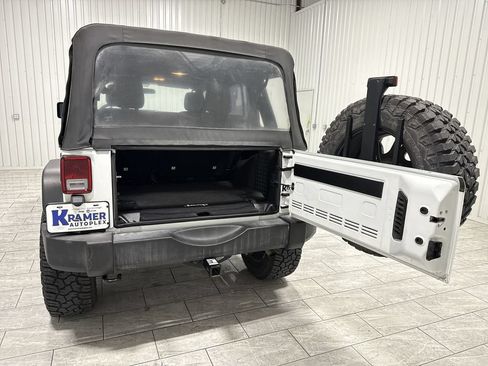 Used 2017 Jeep Wrangler Unlimited Sport AWD/4WD image 27