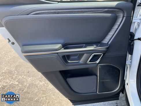 Used 2022 Rivian R1T Launch Edition image 39