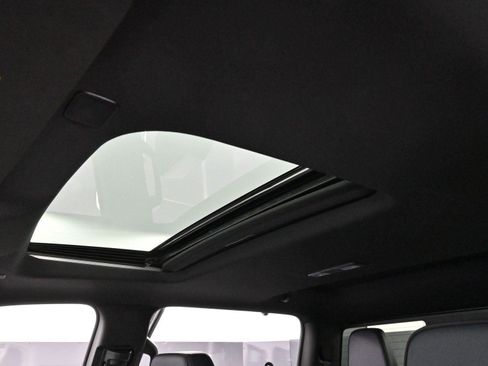 Used 2023 Chevrolet Silverado 1500 High Country w/ High Country Premium Package image 29