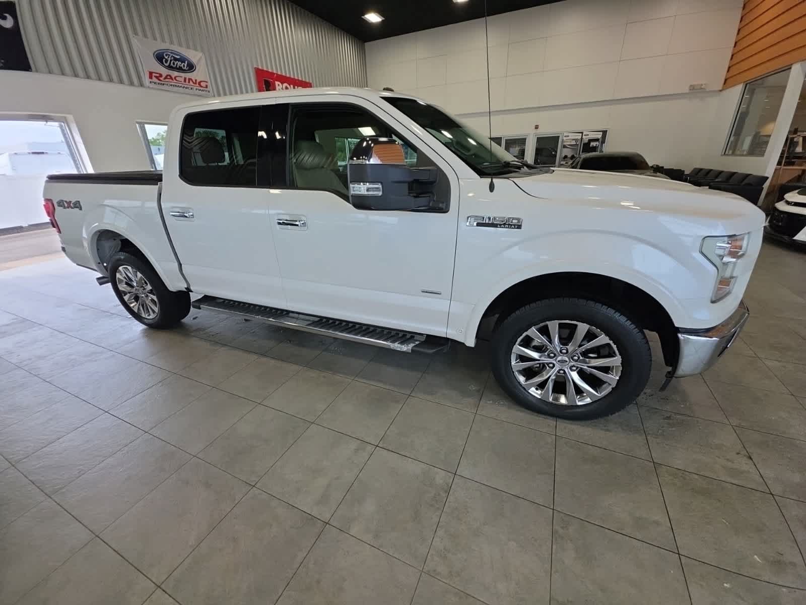 Used 2017 Ford F150 Lariat w/ Equipment Group 502A Luxury AWD/4WD image 5