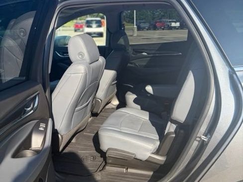 Used 2020 Buick Enclave Essence w/ Sound and Sites Package FWD image 23