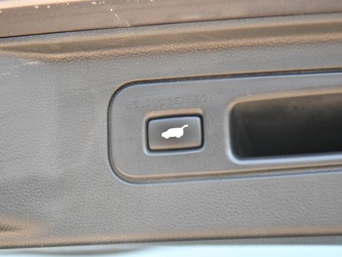 Used 2024 Honda Pilot EX-L image 46