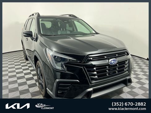 Used 2023 Subaru Ascent Onyx Edition AWD/4WD image 1