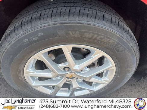 Used 2024 Chevrolet Equinox LT w/ LPO, Floor Liner Package FWD image 12